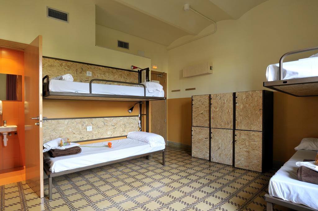 Hostel Equity Point Hostel Girona