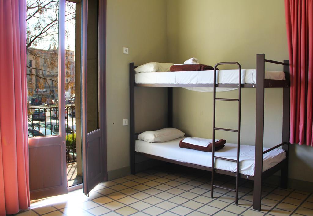 Hostal Equity Point Hostel Girona